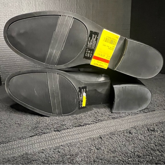 NWOB Rockport Black Leather Evalyn Tall Knee Almond Block Heel Riding Boots 8M - Picture 11 of 16